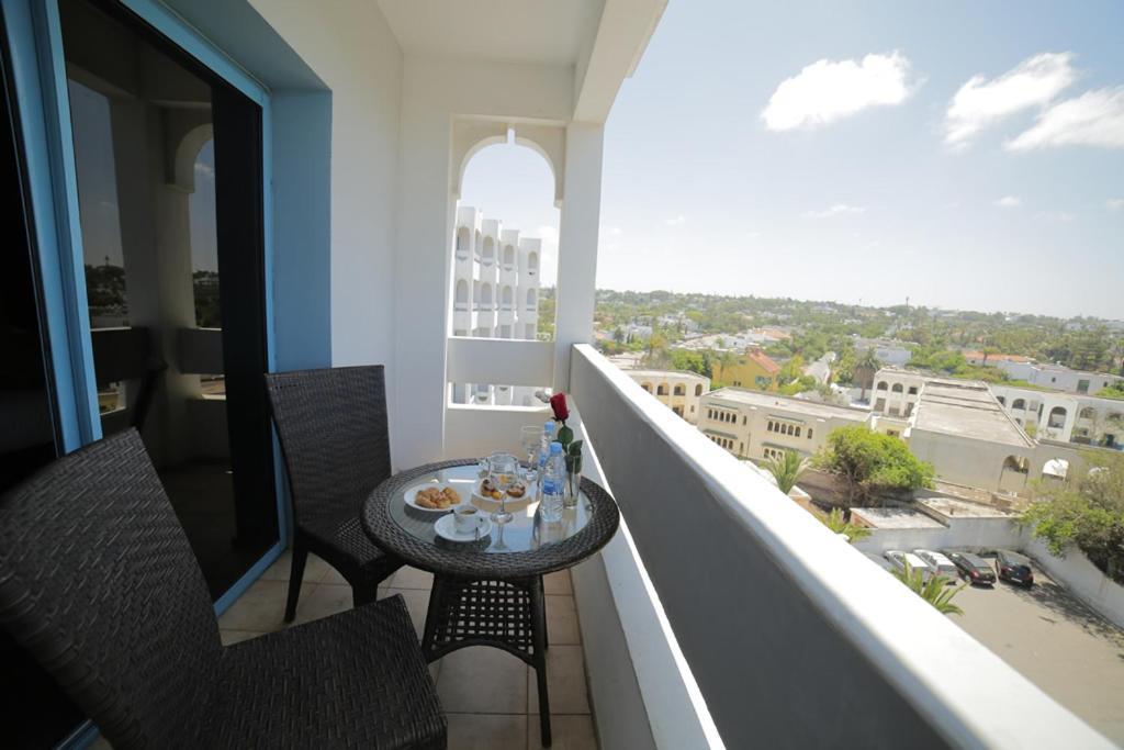 Hotel Suisse Καζαμπλάνκα Εξωτερικό φωτογραφία